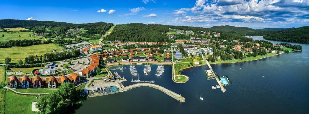 Lipno Port Apartment C304 - Lipno Home Lipno nad Vltavou Exteriör bild